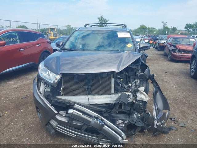 Toyota Highlander Xle 2018 5TDJZRFH4JS889184 Image 12