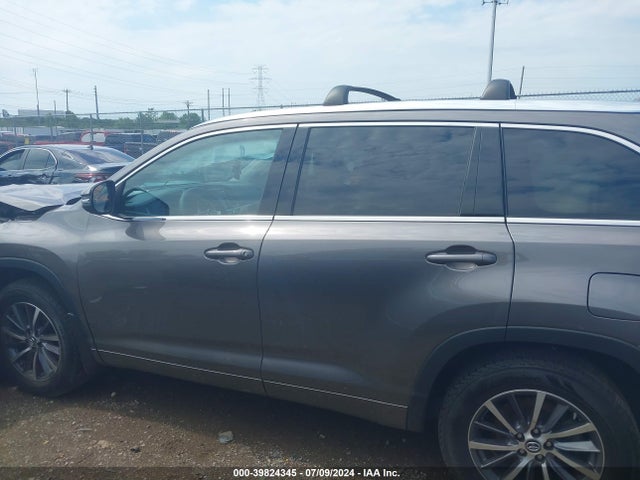 Toyota Highlander Xle 2018 5TDJZRFH4JS889184 Image 14