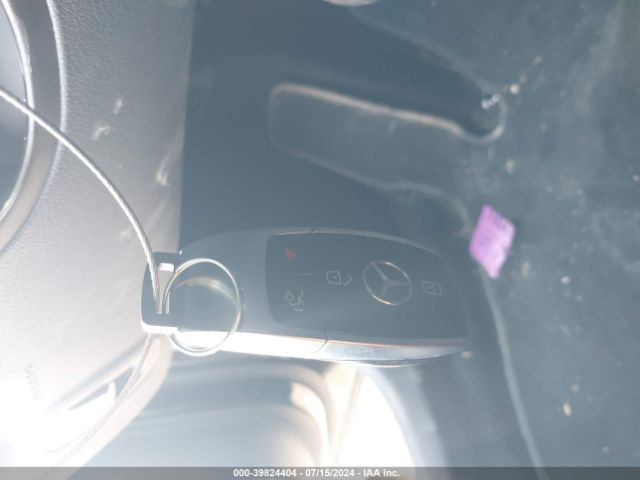 WDDZF4JB8HA232919 Mercedes-Benz E 300