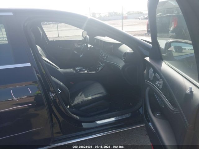 WDDZF4JB8HA232919 Mercedes-Benz E 300