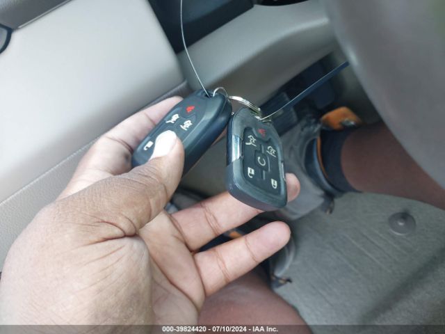 1GNSCHKC9HR235193 Chevrolet Suburban Lt