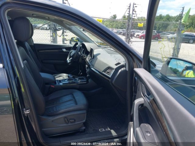 WA1BNAFY8J2245366 Audi Q5 2.0t Premium/2.0t Tech Premium