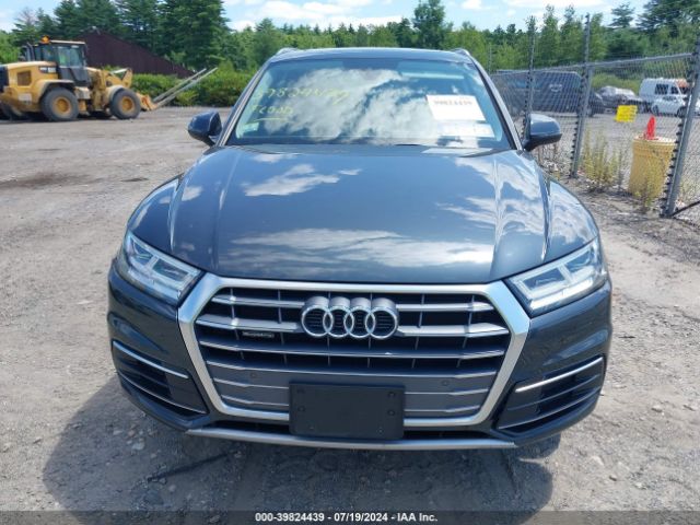 WA1BNAFY8J2245366 Audi Q5 2.0t Premium/2.0t Tech Premium