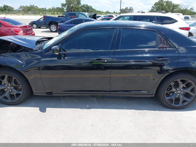 Chrysler 300 300s 2021 2C3CCABT5MH570843 Image 14