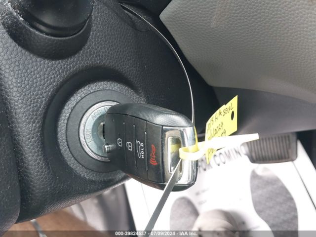 KNDJN2A26K7678909 KIA Soul