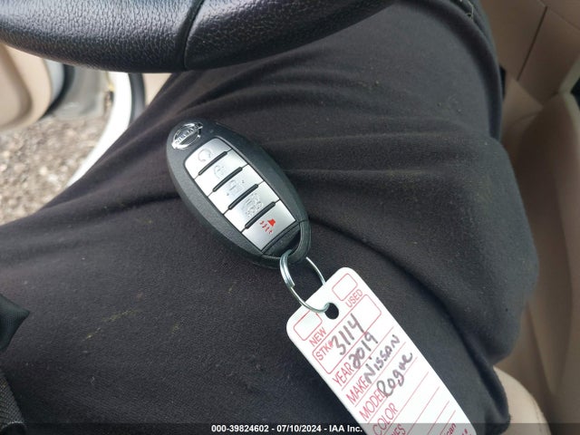 Nissan ROGUE SV 2019 KNMAT2MV2KP549173 Image 11