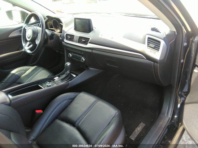 3MZBN1V33JM179407 Mazda Mazda3 Touring