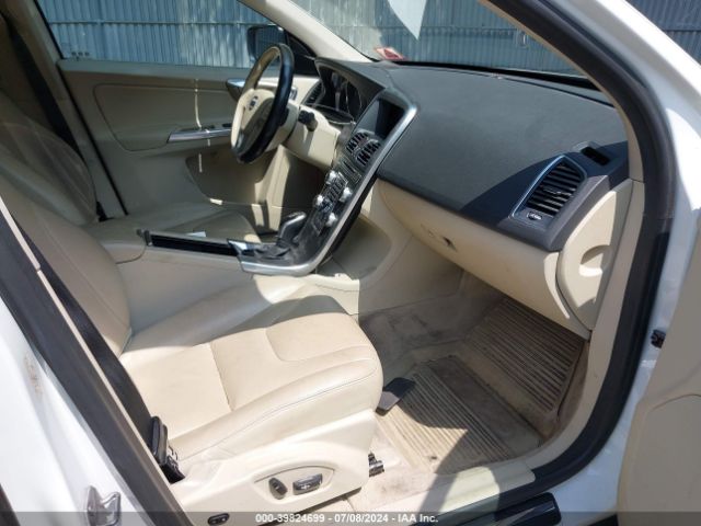 YV4612RK8F2665150 Volvo Xc60 T5/t5 Premier