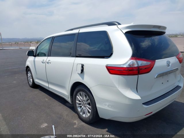 5TDYK3DC5FS669860 Toyota Sienna Xle Premium 8 Passenger