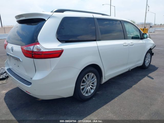 5TDYK3DC5FS669860 Toyota Sienna Xle Premium 8 Passenger