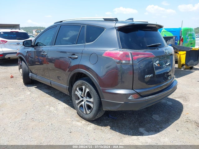 Toyota RAV4 LE 2017 JTMZFREV1HJ144645 Image 3