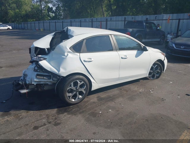 3KPF24AD6LE245717 KIA Forte Lxs