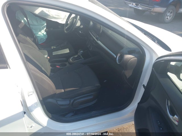 3KPF24AD6LE245717 KIA Forte Lxs