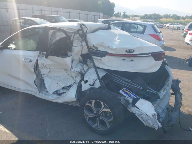 3KPF24AD6LE245717 KIA Forte Lxs