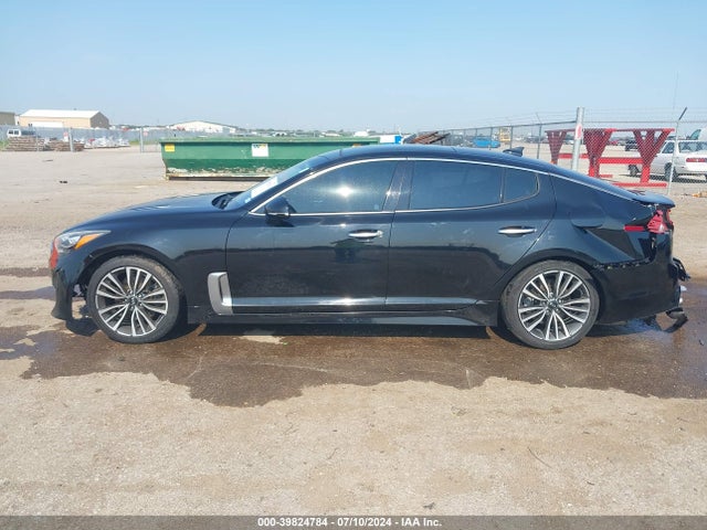 KIA Stinger Premium 2018 KNAE25LA7J6012031 Image 15