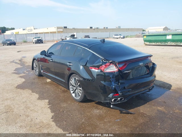 KIA Stinger Premium 2018 KNAE25LA7J6012031 Image 3