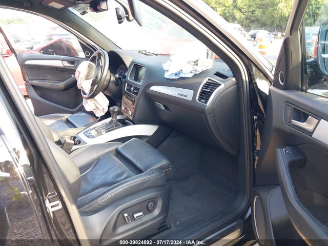 Audi Q5 2.0t Premium 2017 WA1M2AFP4HA073510 Image 5