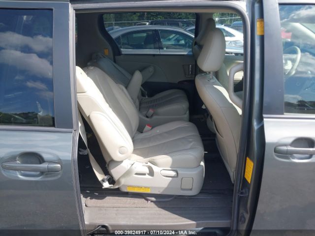 5TDDK3DC1ES086134 Toyota Sienna Xle 7 Passenger