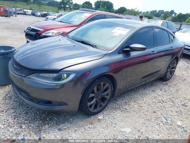 Chrysler 200 S 2015 1C3CCCDG7FN644446 Image 2