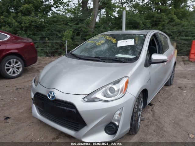 JTDKDTB38F1579814 Toyota Prius C Two