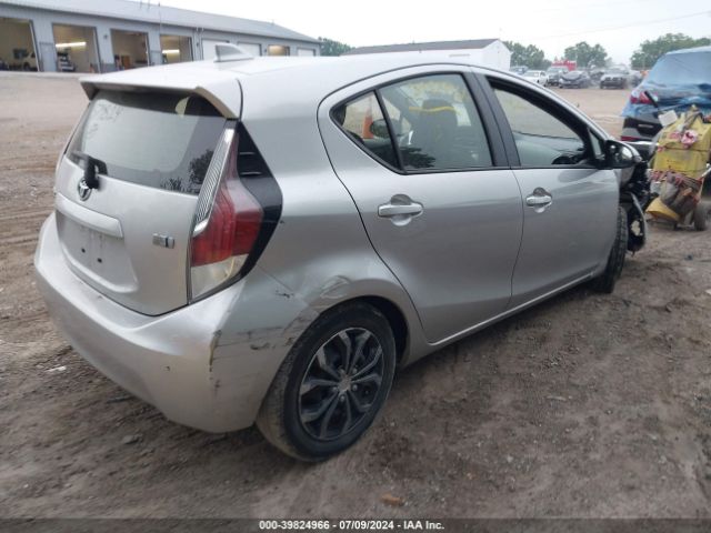 JTDKDTB38F1579814 Toyota Prius C Two