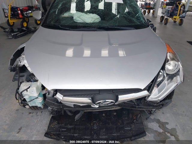 Hyundai Veloster Value Edition 2017 KMHTC6AD6HU319752 Image 13