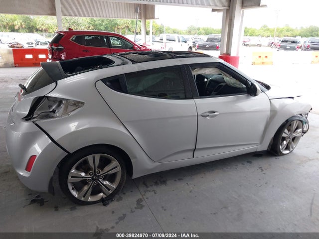 Hyundai Veloster Value Edition 2017 KMHTC6AD6HU319752 Image 14