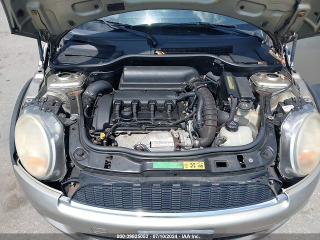 2008 MINI COOPER S WMWMF73598TV37103 Photo 9