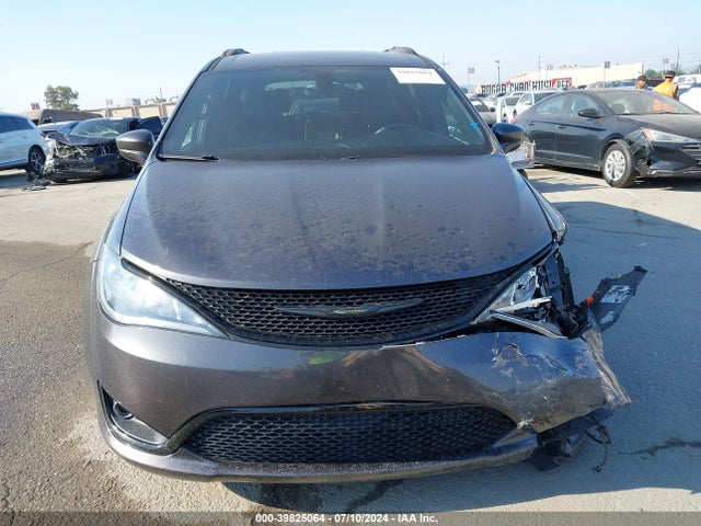 2C4RC1BG9JR293399 Chrysler Pacifica Touring L