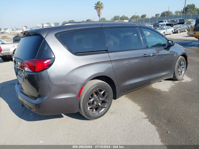 2C4RC1BG9JR293399 Chrysler Pacifica Touring L