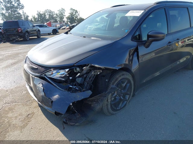 2C4RC1BG9JR293399 Chrysler Pacifica Touring L