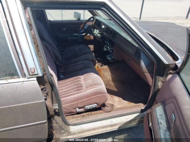 1989 FORD CROWN VICTORIA 2FABP74F1KX101635 Photo 4