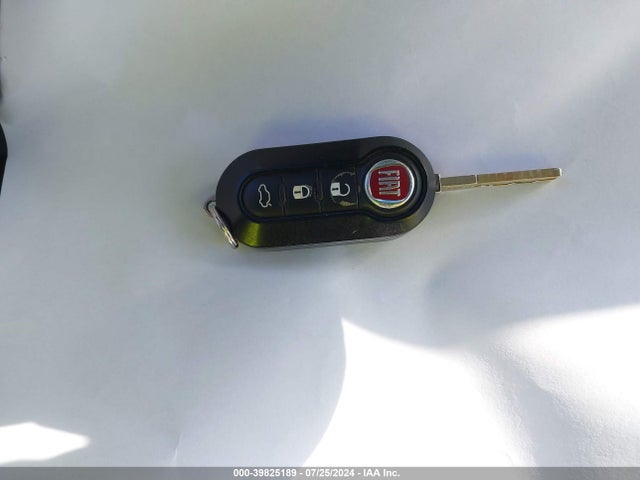 2013 FIAT 500 3C3CFFAR2DT747267 Photo 10