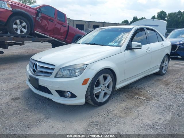 2010 MERCEDES-BENZ C-CLASS WDDGF8BB3AR095389 Photo 1