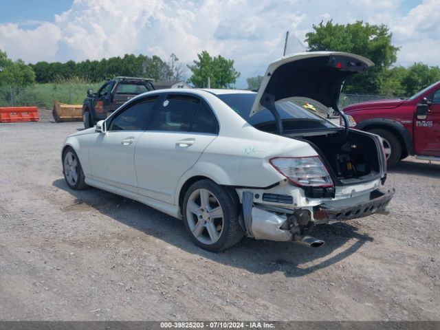 2010 MERCEDES-BENZ C-CLASS WDDGF8BB3AR095389 Photo 2