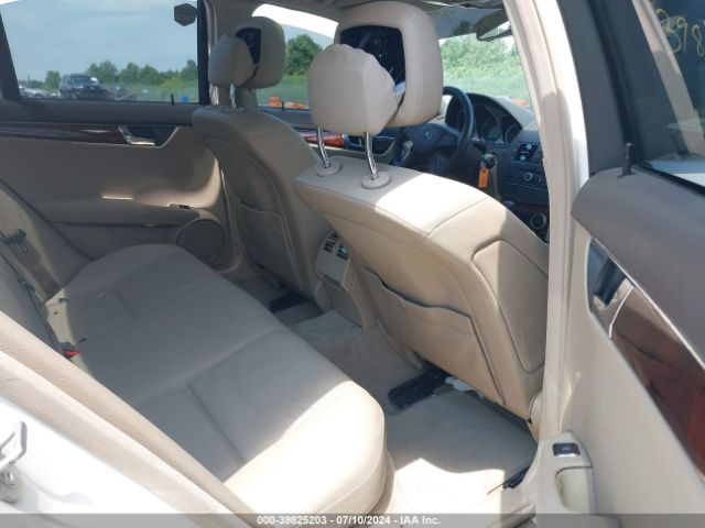 2010 MERCEDES-BENZ C-CLASS WDDGF8BB3AR095389 Photo 7