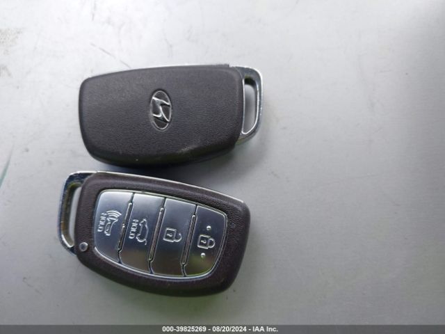 KM8J33A22HU559935 Hyundai Tucson Value