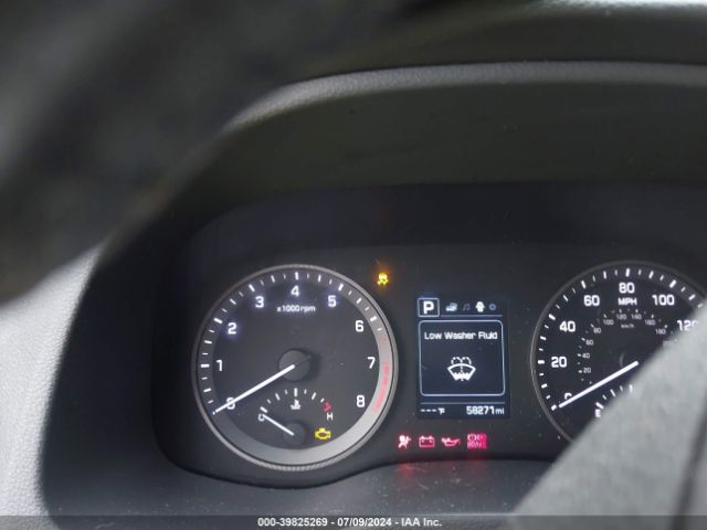 KM8J33A22HU559935 Hyundai Tucson Value