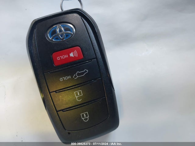 Toyota Venza Xle 2021 JTEAAAAH0MJ022135 Image 11