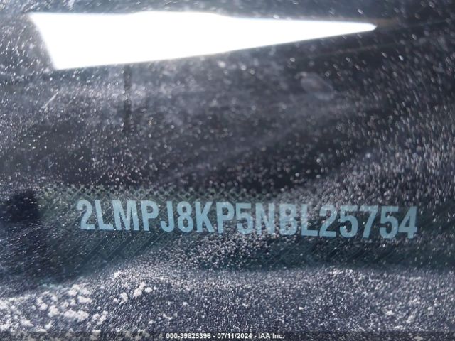 2LMPJ8KP5NBL25754 Lincoln Nautilus Reserve