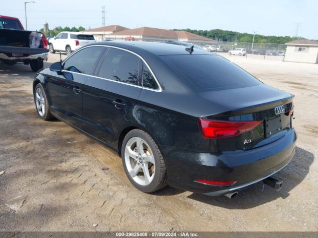 WAUBEGFF5KA097513 Audi A3 45 Premium