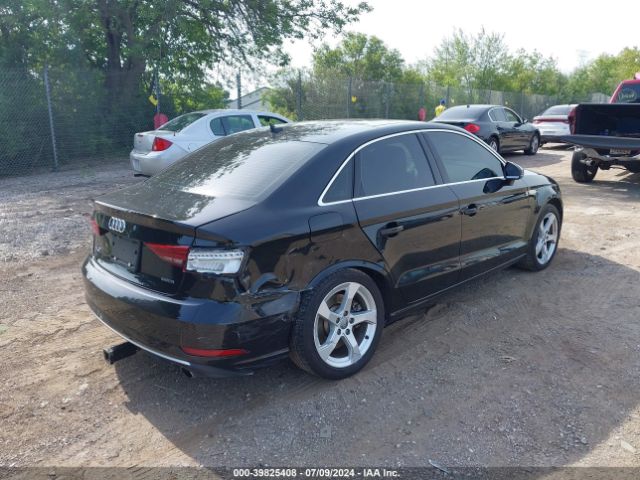 WAUBEGFF5KA097513 Audi A3 45 Premium