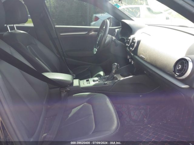 WAUBEGFF5KA097513 Audi A3 45 Premium