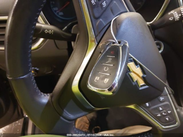 3GNAXSEV1JS563088 Chevrolet EQUINOX LT