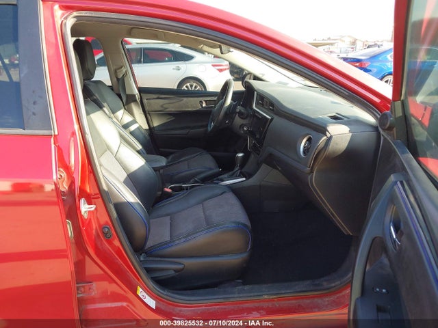 Toyota COROLLA SE 2019 5YFBURHEXKP863303 Image 5