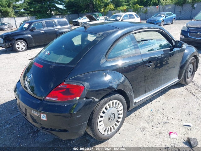 3VWJP7AT1EM614073 Volkswagen Beetle 2.5l