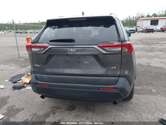 Toyota RAV4 LE 2019 2T3H1RFV4KW040975 Image 16