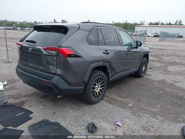 Toyota RAV4 LE 2019 2T3H1RFV4KW040975 Image 4