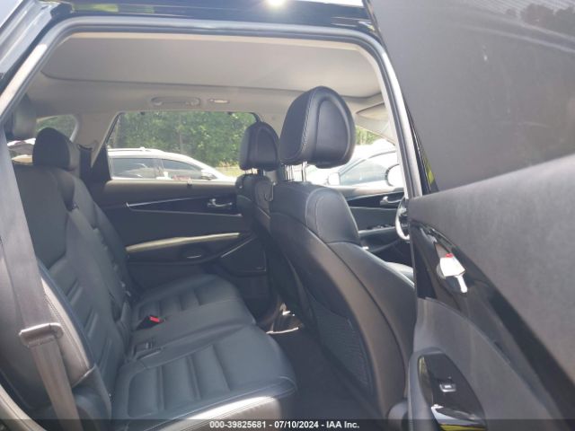 5XYPKDA52GG107467 KIA Sorento 3.3l Sx