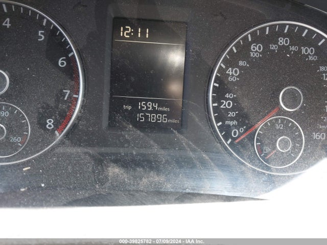 1VWAT7A37FC002118 Volkswagen Passat 1.8t Wolfsburg Edition
